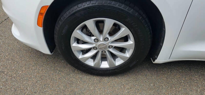 2017 Chrysler Pacifica Touring