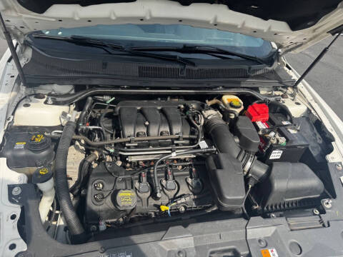 2013 Ford Taurus SEL