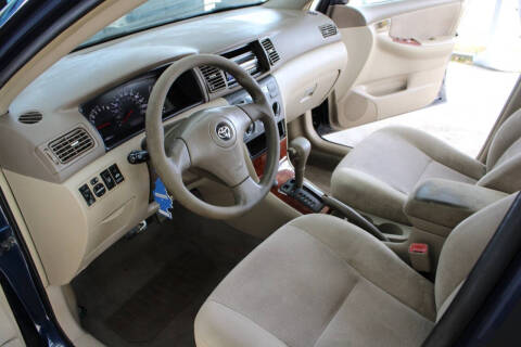 2005 Toyota Corolla LE