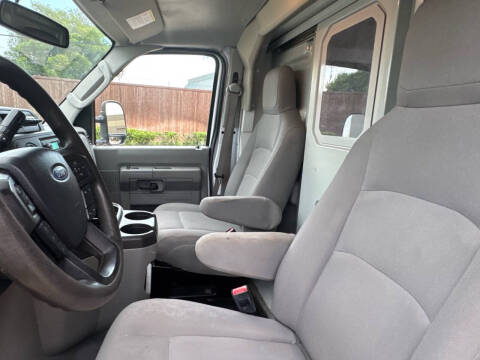 2021 Ford E-Series