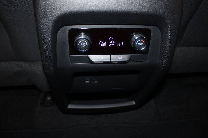 2024 Chevrolet Traverse LS