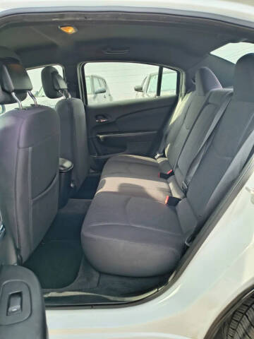 2012 Chrysler 200 LX