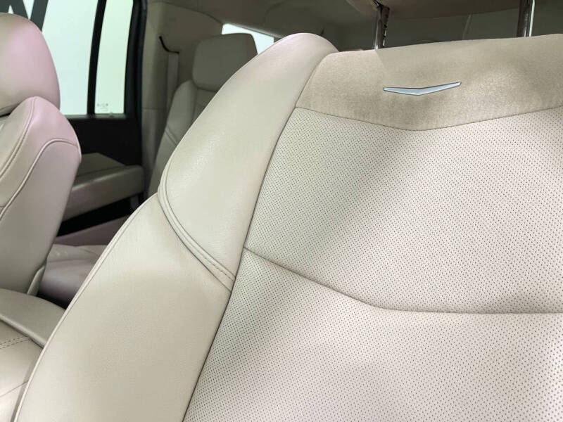2017 Cadillac Escalade ESV Luxury