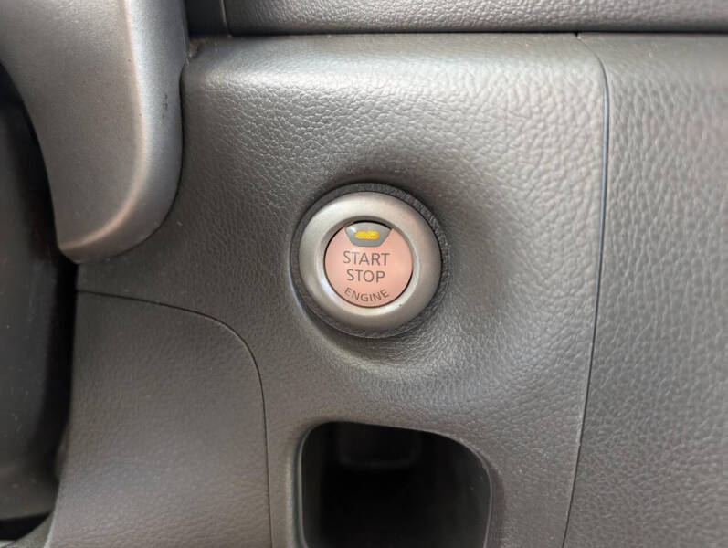 2011 Nissan cube 1.8 S Krom Edition