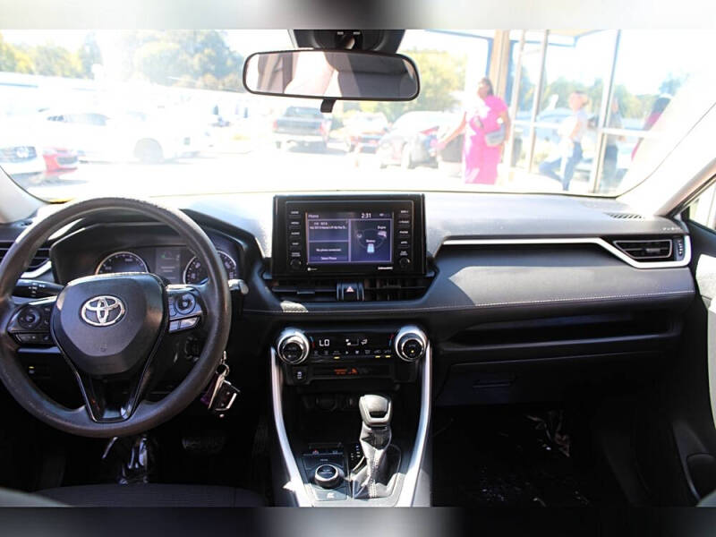 2021 Toyota RAV4 Hybrid LE