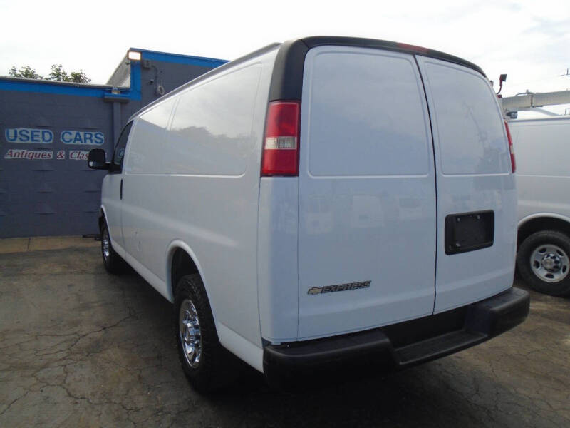 2018 Chevrolet Express 2500
