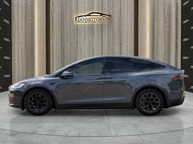 2023 Tesla Model X Standard Range