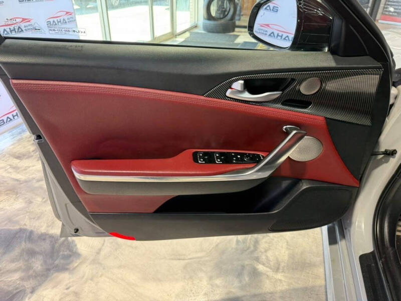 2022 Kia Stinger