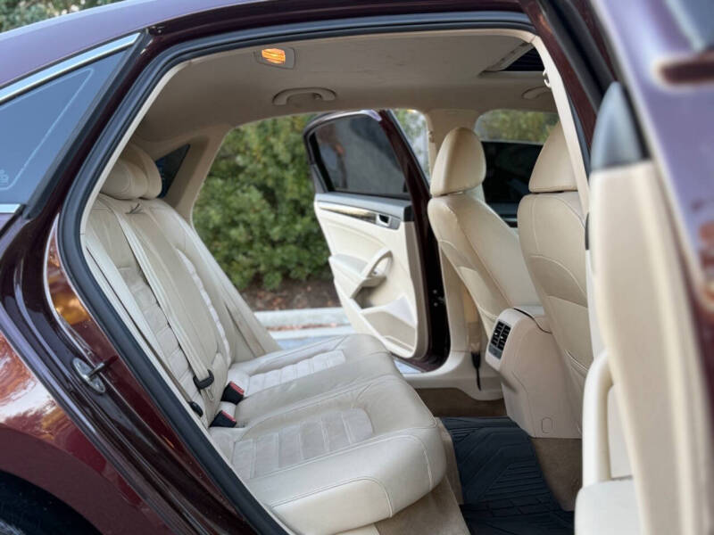 2014 Volkswagen Passat 2.0L TDI SEL Premium