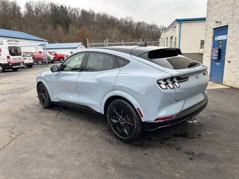 2025 Ford Mustang Mach-E GT