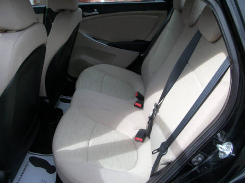 2016 Hyundai Accent SE