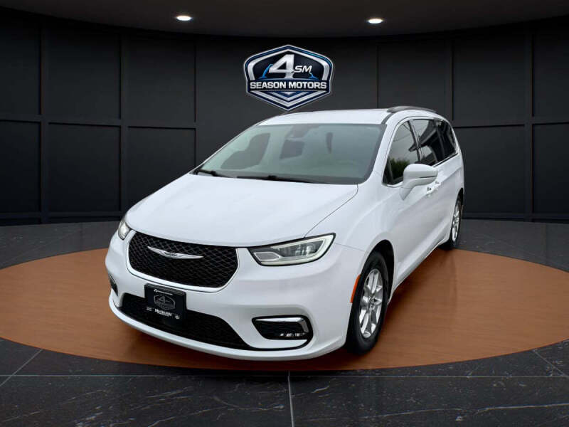 2022 Chrysler Pacifica Touring L