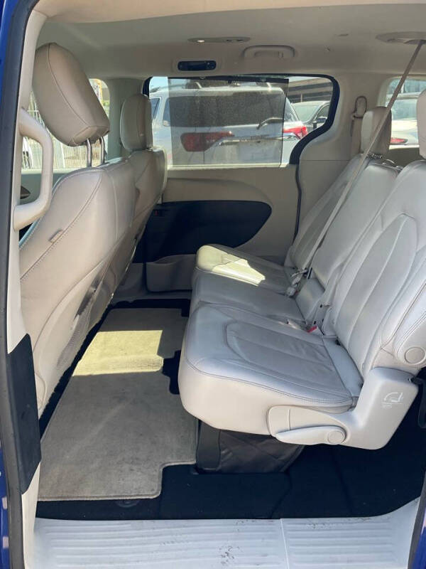 2018 Chrysler Pacifica Touring L