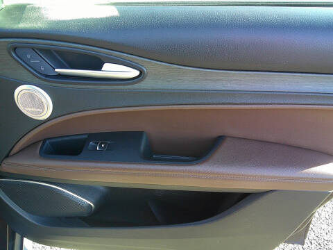 2018 Alfa Romeo Stelvio Ti