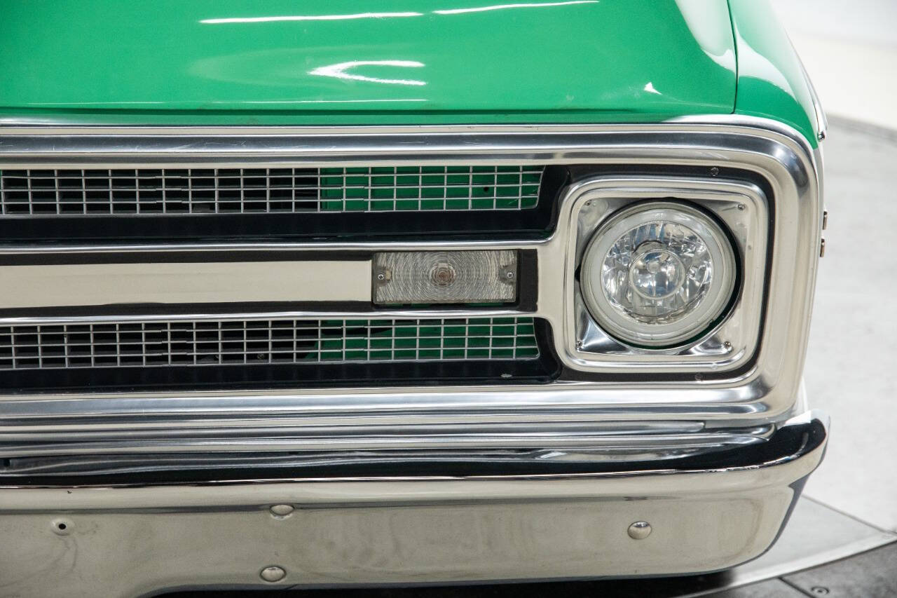 1969 Chevrolet C/K 10 Series 19