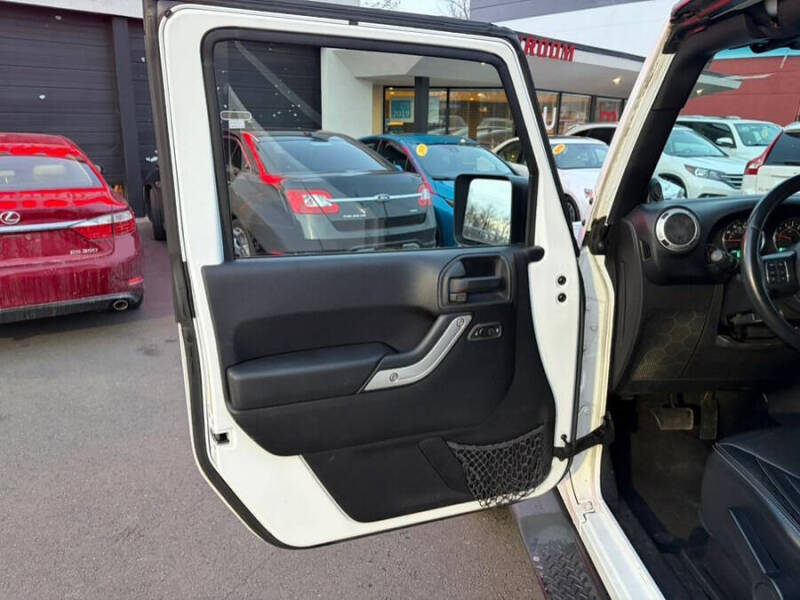 2014 Jeep Wrangler Sahara