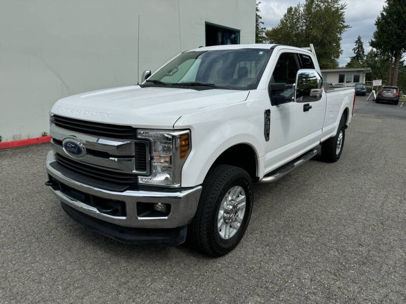 Used 2018 Ford F-350 Super Duty XLT with VIN 1FT8X3B65JEB55021 for sale in Kirkland, WA