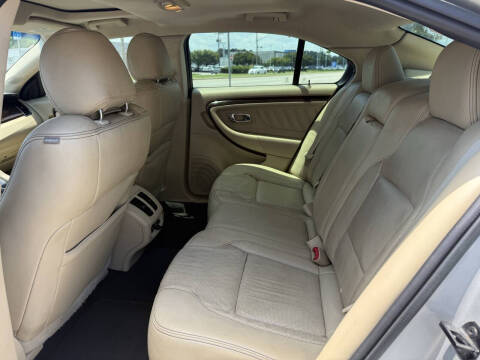 2019 Ford Taurus Limited