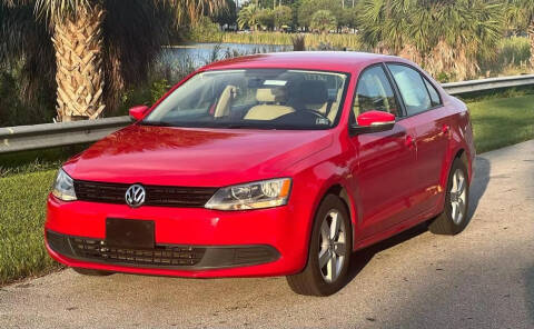 2012 Volkswagen Jetta for sale at Karz Mania in Davie FL