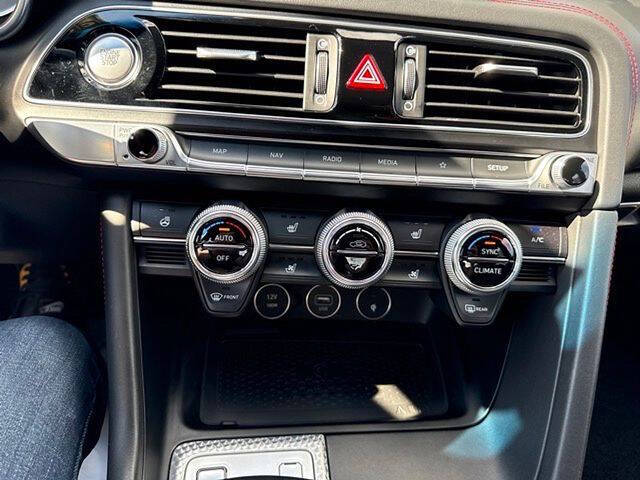 2022 Genesis G70
