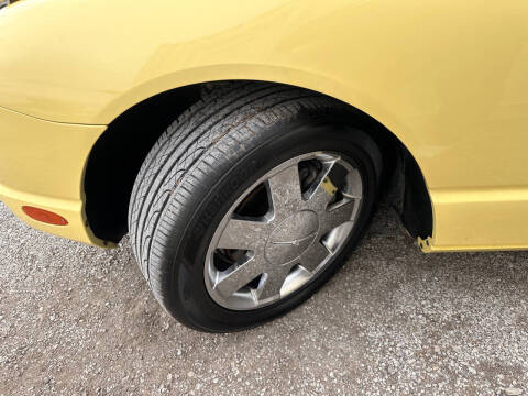 2002 Ford Thunderbird Deluxe