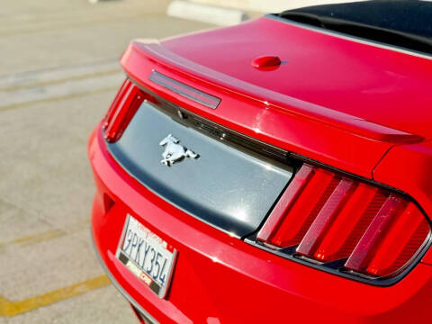 2017 Ford Mustang EcoBoost Premium