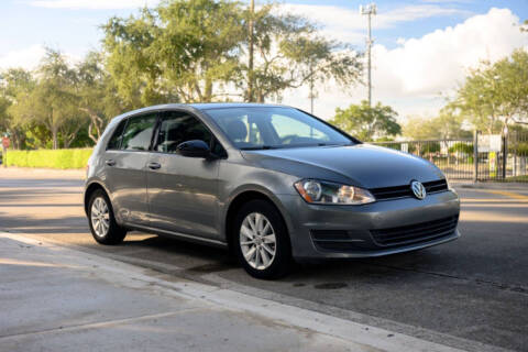 2017 Volkswagen Golf TSI S