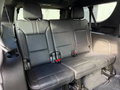 2021 Chevrolet Suburban RST