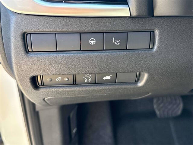 2025 Nissan Rogue SL