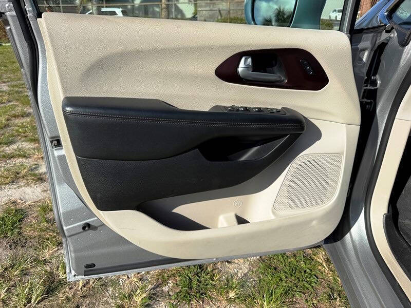 2017 Chrysler Pacifica Limited