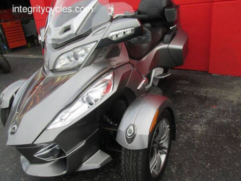 2011 Can-Am Spyder RT-S SE5