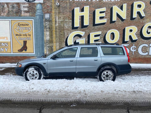 2002 Volvo XC for sale at Main St Motors Inc. in Sheridan IN