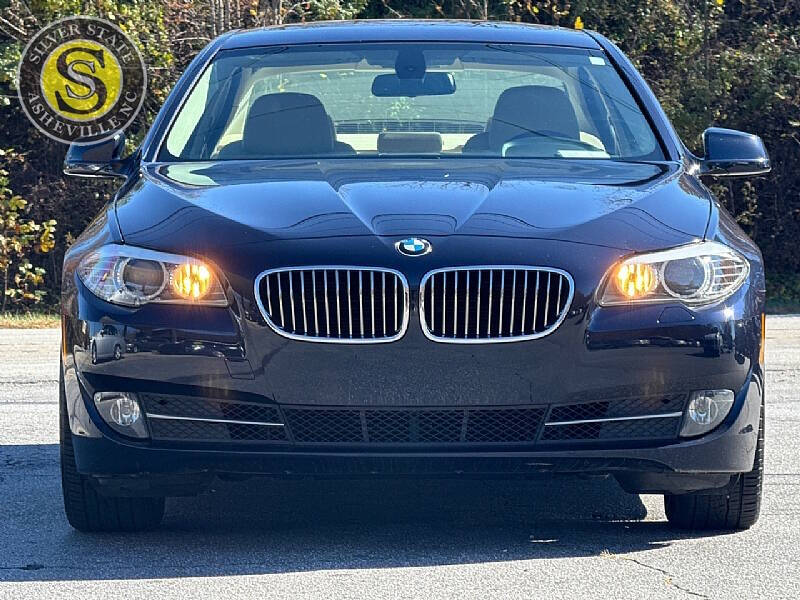 2011 BMW 5 Series 528i