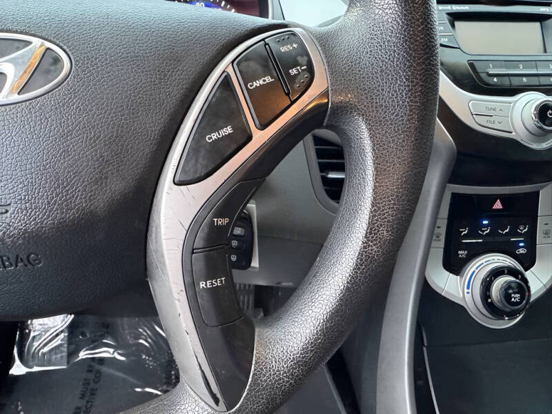 2012 Hyundai Elantra GLS