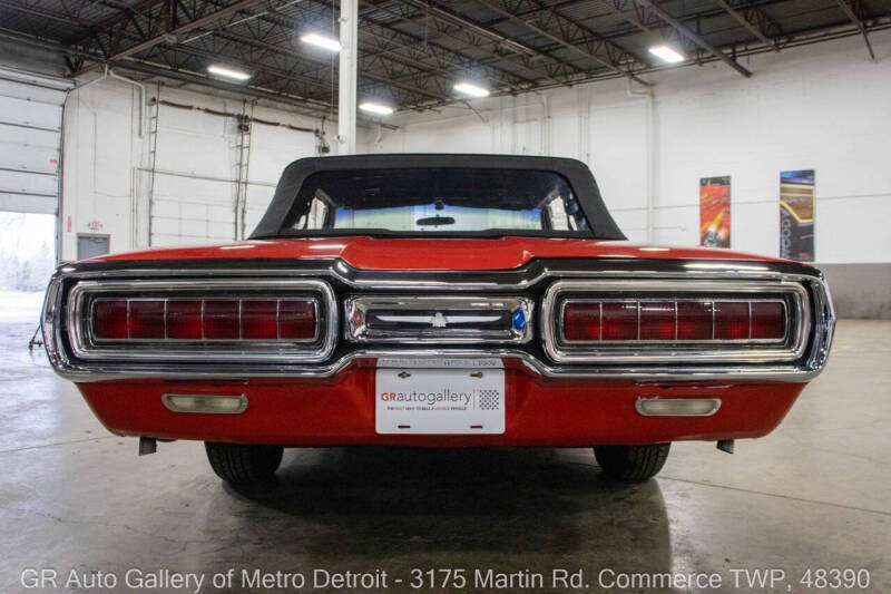 1965 Ford Thunderbird