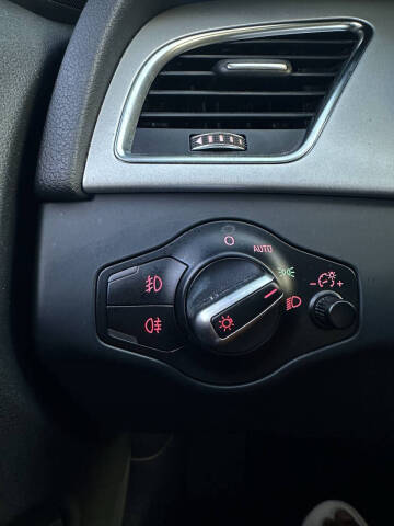 2015 Audi A4 2.0T quattro Premium Plus