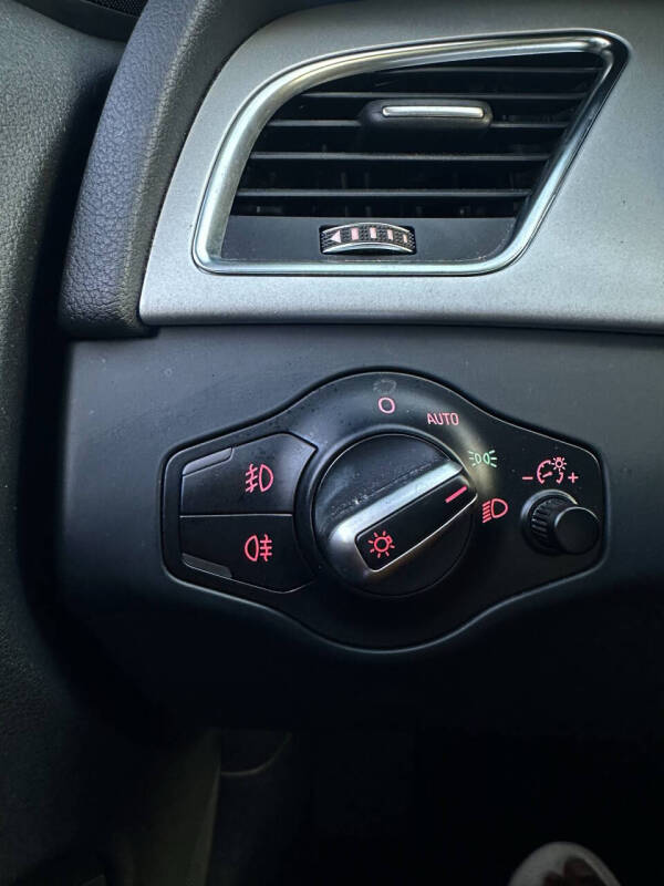 2015 Audi A4 2.0T quattro Premium Plus