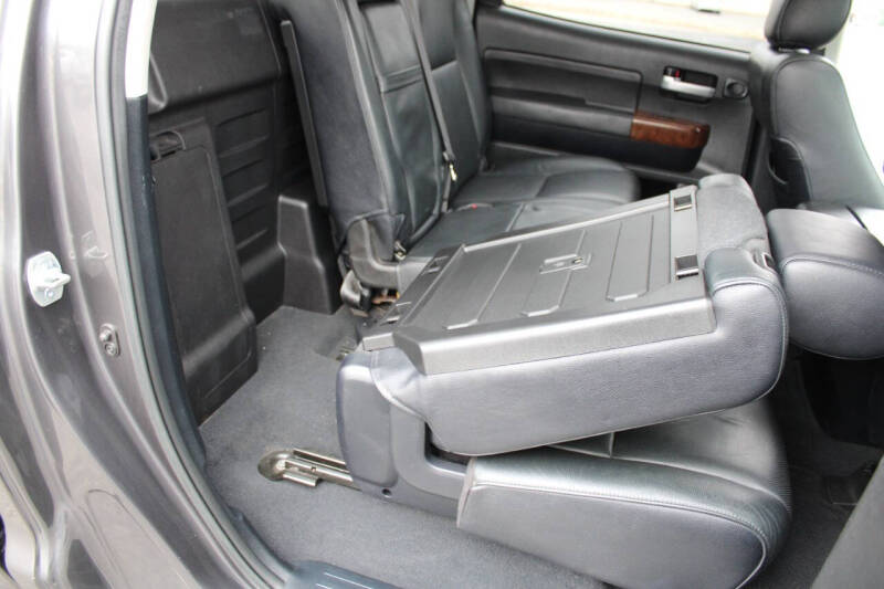 2013 Toyota Tundra Platinum