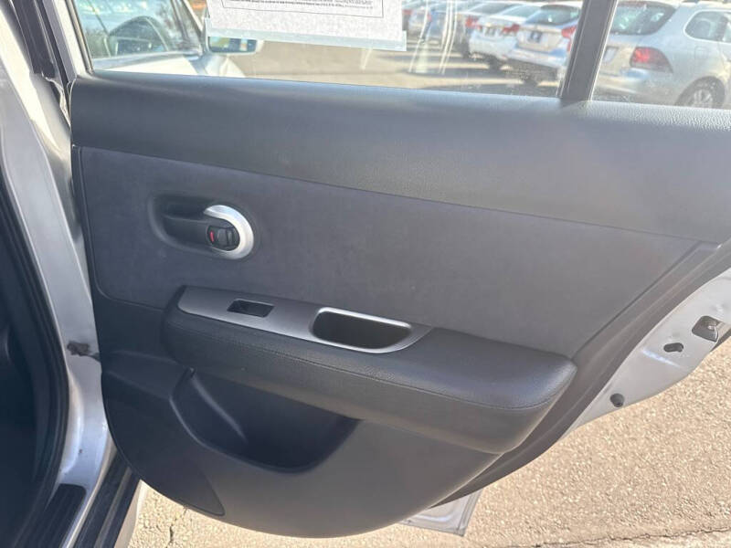 2007 Nissan Versa 1.8 S