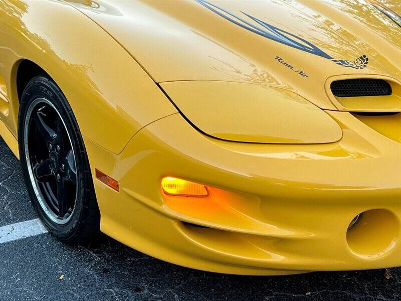 2002 Pontiac Firebird Trans Am photo 13