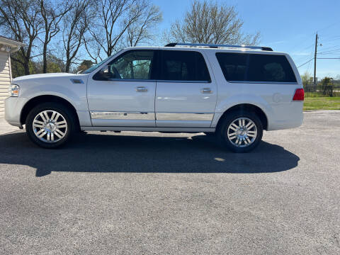 2013 Lincoln Navigator L for sale at K & P Used Cars, Inc. in Philadelphia TN