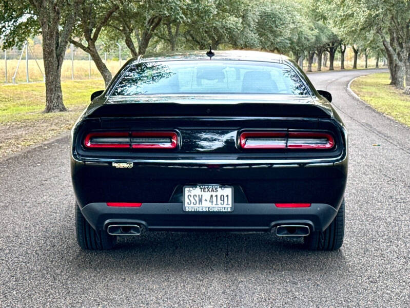 2023 Dodge Challenger R/T photo 35