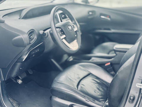 2017 Toyota Prius Two