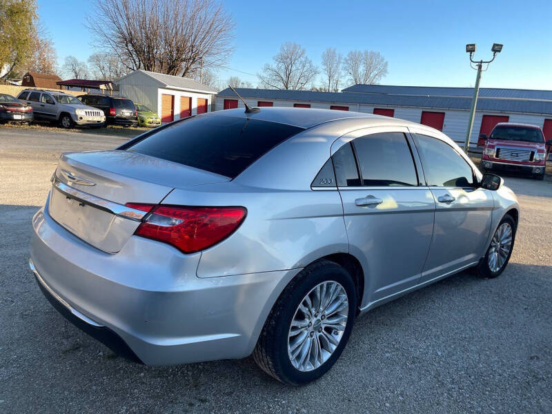 2012 Chrysler 200 LX