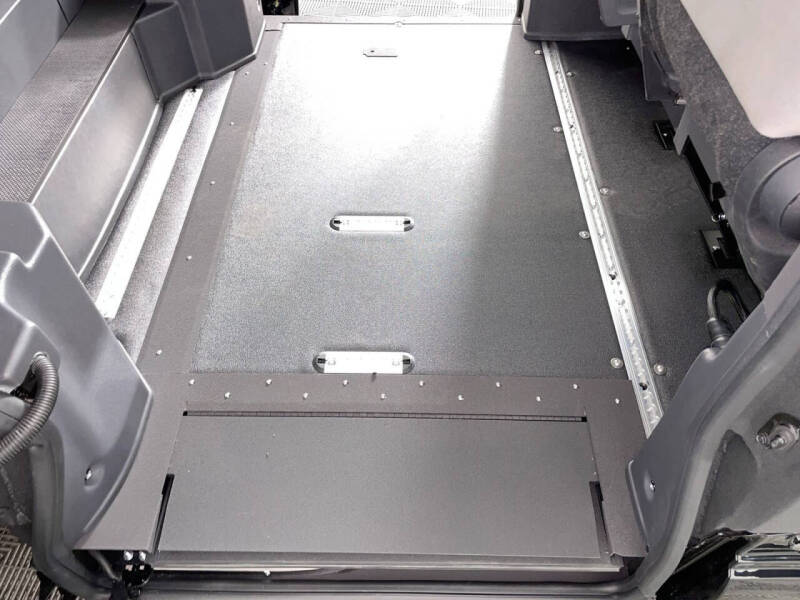 2023 Toyota Sienna LE 8-Passenger