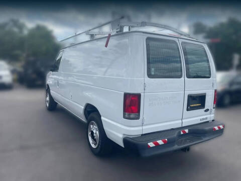 2014 Ford E-Series E-150