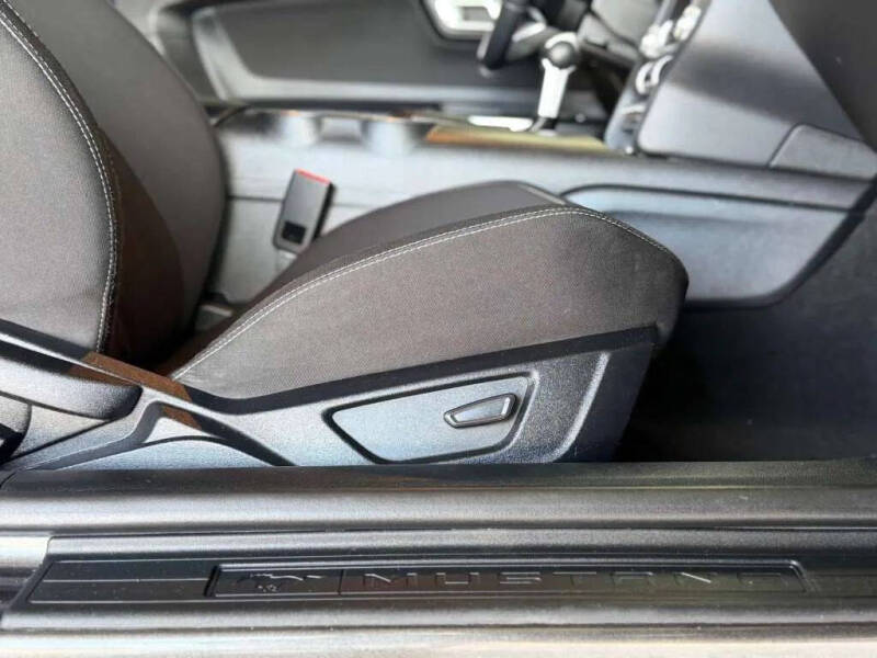 2020 Ford Mustang