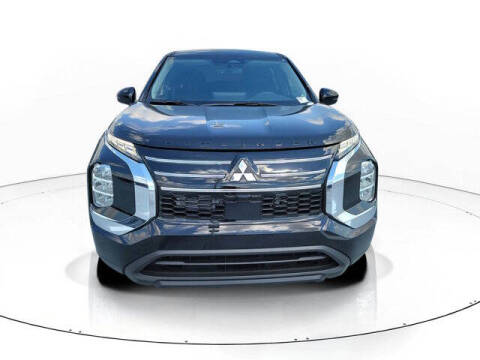 2026 Mitsubishi Outlander ES