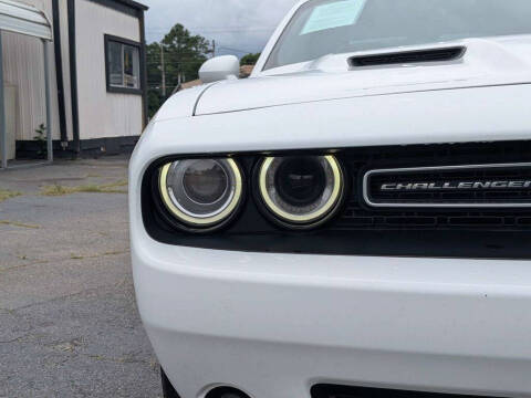 2017 Dodge Challenger SXT