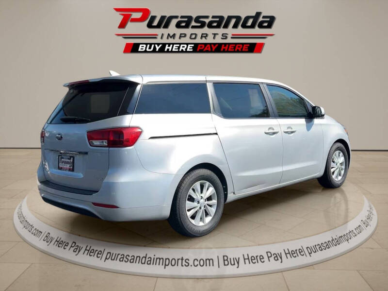 2017 Kia Sedona LX